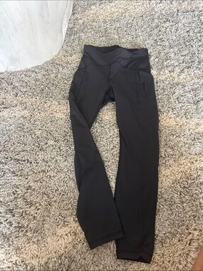 LululemonBlack High-Waist Athletic Leggings with Side Pockets